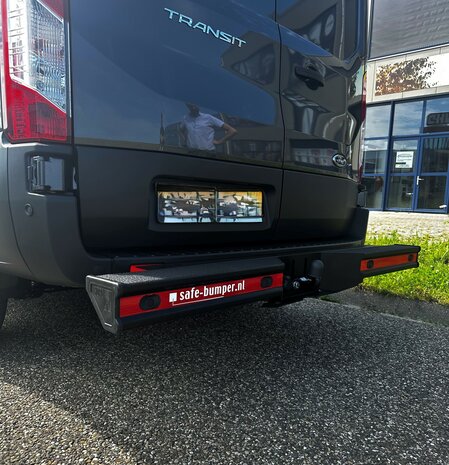 Voorraad: Safe-bumper met geïntegreerde trekhaak PDM OEM Ford Transit 2014> voorwielaandrijving